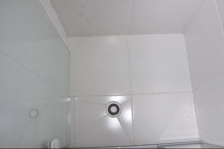 Apartamento à venda com 34m², 2 quartos e sem vaga Apartamento à venda com 34m², 2 quartos e sem vagaDetalhe - Banheiro Social