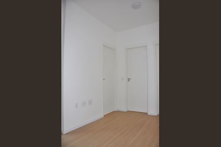 Apartamento à venda com 34m², 2 quartos e sem vaga Apartamento à venda com 34m², 2 quartos e sem vagaDetalhe - Sala e Cozinha Americana