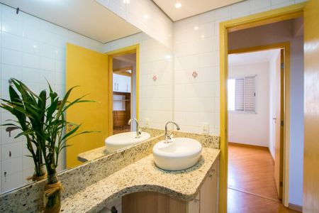 Apartamento para alugar com 60m², 3 quartos e 1 vagaBanheiro