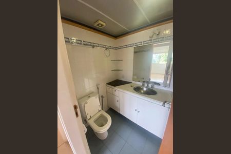 Apartamento para alugar com 127m², 3 quartos e 2 vagas Apartamento para alugar com 127m², 3 quartos e 2 vagasBanheiro Social