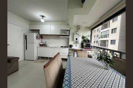 Apartamento à venda com 38m², 1 quarto e 1 vaga Apartamento à venda com 38m², 1 quarto e 1 vagaSala
