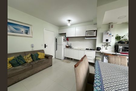 Apartamento à venda com 38m², 1 quarto e 1 vaga Apartamento à venda com 38m², 1 quarto e 1 vagaSala