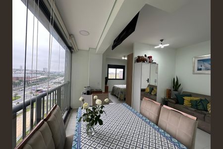 Apartamento à venda com 38m², 1 quarto e 1 vaga Apartamento à venda com 38m², 1 quarto e 1 vagaSala