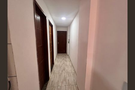 Corredor de apartamento para alugar com 1 quarto, 25m² em Itanhangá, Rio de Janeiro
