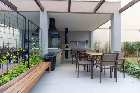 Apartamento para alugar com 36m², 2 quartos e sem vaga Apartamento para alugar com 36m², 2 quartos e sem vagaÁrea comum - Churrasqueira