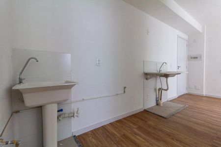 Apartamento para alugar com 36m², 2 quartos e sem vaga Apartamento para alugar com 36m², 2 quartos e sem vagaCozinha e Área de Serviço