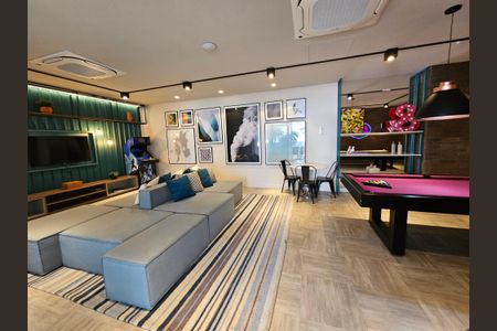 Apartamento à venda com 69m², 2 quartos e 1 vaga Apartamento à venda com 69m², 2 quartos e 1 vagaÁrea comum - Salão de festas