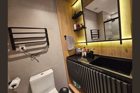 Apartamento à venda com 69m², 2 quartos e 1 vaga Apartamento à venda com 69m², 2 quartos e 1 vagaBanheiro da Suíte