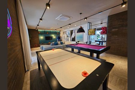 Apartamento à venda com 69m², 2 quartos e 1 vaga Apartamento à venda com 69m², 2 quartos e 1 vagaSala de Jogos