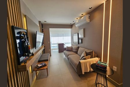 Apartamento à venda com 69m², 2 quartos e 1 vaga Apartamento à venda com 69m², 2 quartos e 1 vagaSala