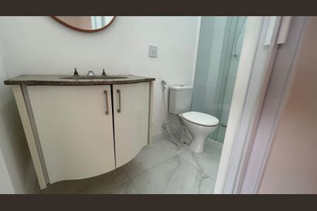 Apartamento para alugar com 60m², 2 quartos e sem vaga Apartamento para alugar com 60m², 2 quartos e sem vagaBanheiro da Suíte 1