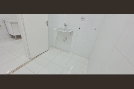 Apartamento para alugar com 60m², 2 quartos e sem vagaBanheiro da Suíte 1