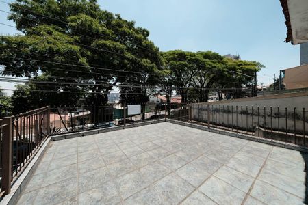 Casa à venda com 140m², 3 quartos e 2 vagasÁrea externa