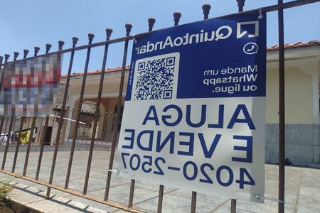 Casa à venda com 140m², 3 quartos e 2 vagasFachada