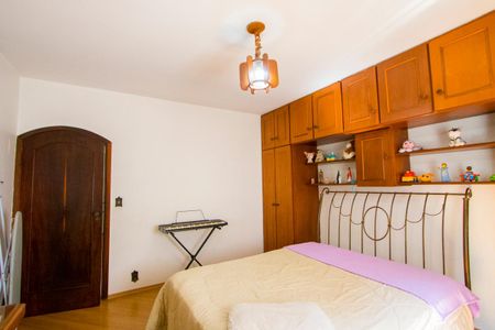 Quarto 2 de casa à venda com 3 quartos, 127m² em Jardim Cambui, Santo André