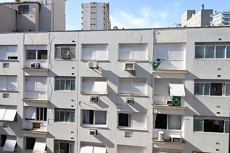 Apartamento à venda com 80m², 2 quartos e 2 vagasVista da Rua