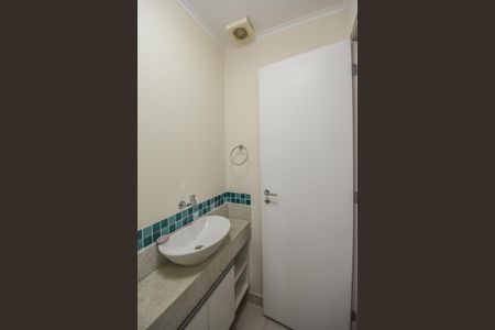 Apartamento para alugar com 147m², 4 quartos e 2 vagasLavabo