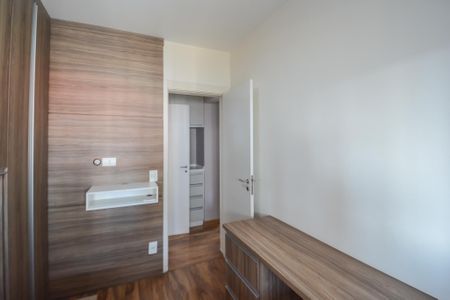 Apartamento para alugar com 147m², 4 quartos e 2 vagasQuarto