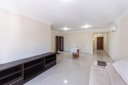 Apartamento para alugar com 135m², 3 quartos e 2 vagasSala