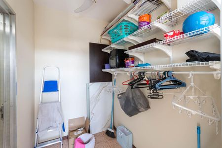 Apartamento para alugar com 135m², 3 quartos e 2 vagasQuarto de Serviço