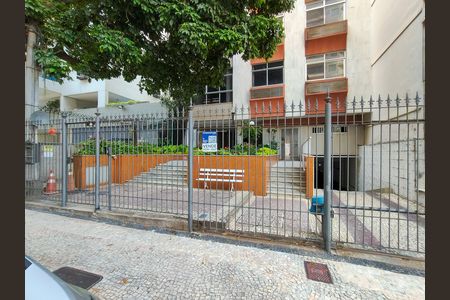 Apartamento para alugar com 131m², 3 quartos e 2 vagasFachada e portaria