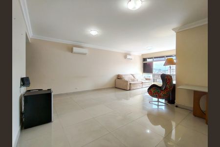Apartamento para alugar com 131m², 3 quartos e 2 vagasSala