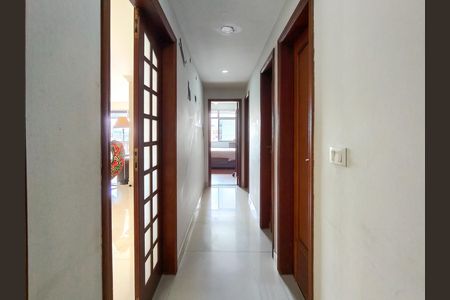 Apartamento para alugar com 131m², 3 quartos e 2 vagasCorredor