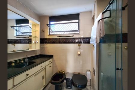 Apartamento para alugar com 131m², 3 quartos e 2 vagasBanheiro da Suíte