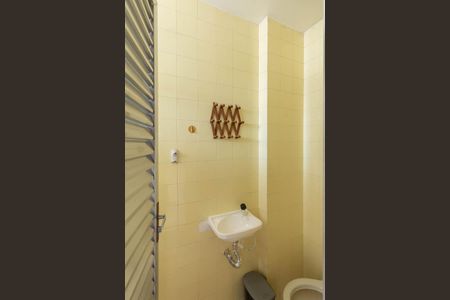 Apartamento para alugar com 135m², 3 quartos e 2 vagasBanheiro de serviço