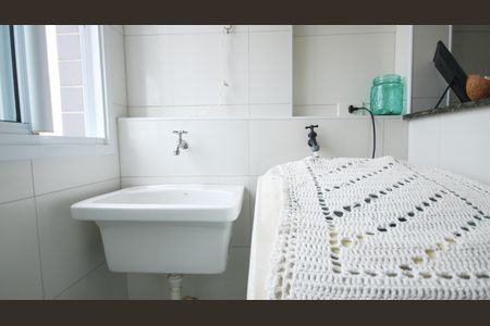 Apartamento para alugar com 65m², 2 quartos e 1 vagaÁrea de Serviço