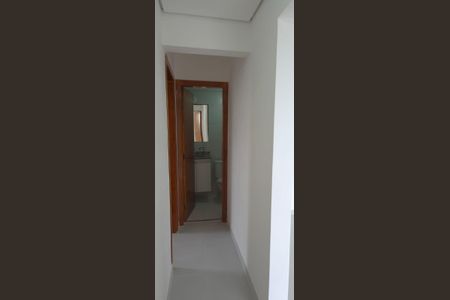 Corredor de apartamento para alugar com 3 quartos, 61m² em Jardim Marilu, Cotia