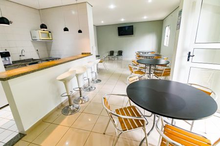 Apartamento à venda com 55m², 2 quartos e 1 vaga Apartamento à venda com 55m², 2 quartos e 1 vagaÁrea comum - Salão de festas