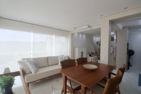 Apartamento para alugar com 72m², 2 quartos e 2 vagas Apartamento para alugar com 72m², 2 quartos e 2 vagasSala