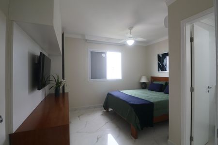Quarto Suíte de apartamento para alugar com 2 quartos, 72m² em Parque Enseada, Guarujá
