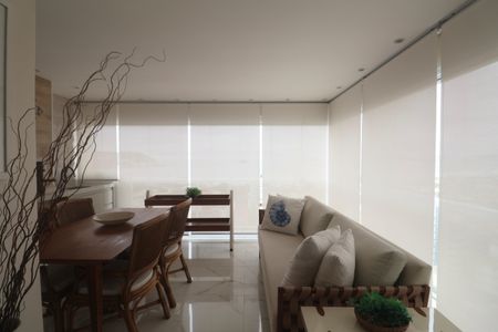 Sala de apartamento para alugar com 2 quartos, 72m² em Parque Enseada, Guarujá