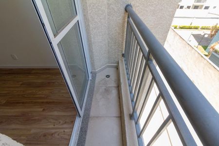 Apartamento para alugar com 36m², 2 quartos e sem vaga Apartamento para alugar com 36m², 2 quartos e sem vagaVaranda da Cozinha e Área de Serviço