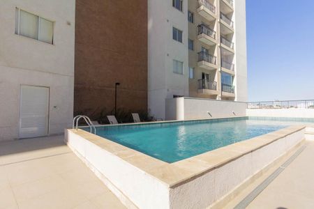 Apartamento para alugar com 36m², 2 quartos e sem vaga Apartamento para alugar com 36m², 2 quartos e sem vagaÁrea comum - Piscina