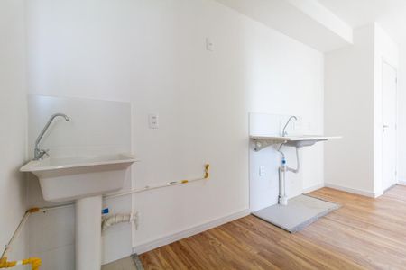 Apartamento para alugar com 36m², 2 quartos e sem vaga Apartamento para alugar com 36m², 2 quartos e sem vagaCozinha e Área de Serviço