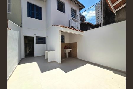 Casa para alugar com 150m², 2 quartos e 1 vaga Casa para alugar com 150m², 2 quartos e 1 vagaQuintal