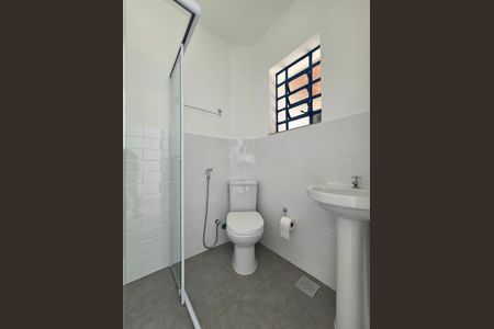 Casa para alugar com 150m², 2 quartos e 1 vaga Casa para alugar com 150m², 2 quartos e 1 vagaBanheiro 1