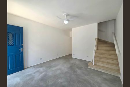 Casa para alugar com 150m², 2 quartos e 1 vaga Casa para alugar com 150m², 2 quartos e 1 vagaSala