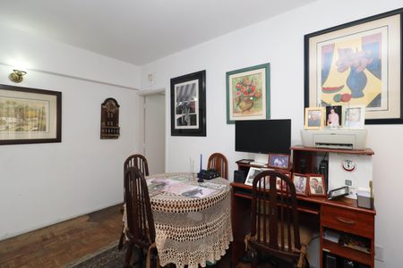 Sala de apartamento à venda com 2 quartos, 67m² em Cerqueira César, São Paulo