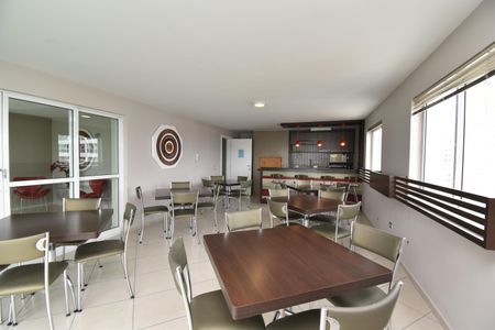 Apartamento para alugar com 70m², 2 quartos e 1 vagaÁrea comum - Salão de festas