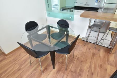 Apartamento para alugar com 70m², 2 quartos e 1 vagaSala