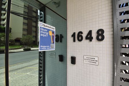 Apartamento para alugar com 70m², 2 quartos e 1 vagaPlaquinha