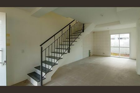 Sala de casa de condomínio para alugar com 2 quartos, 80m² em Campo Novo, Porto Alegre