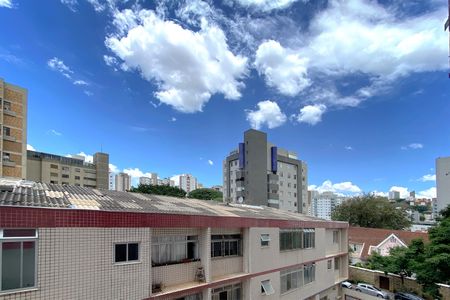 Apartamento para alugar com 80m², 2 quartos e 1 vagaVista do Quarto 2