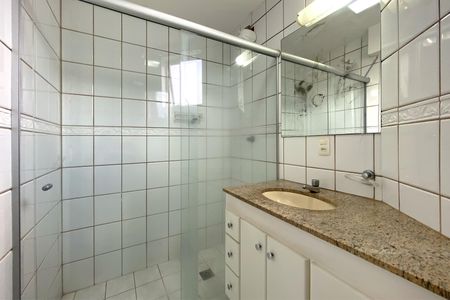 Apartamento para alugar com 80m², 2 quartos e 1 vagaBanheiro da Suíte 1