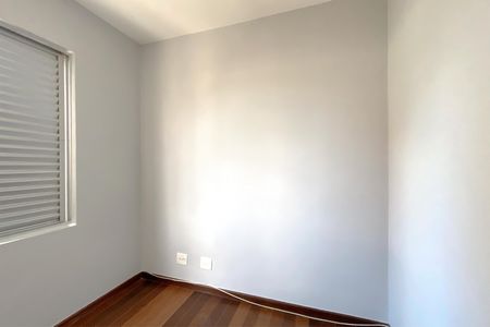 Apartamento para alugar com 80m², 2 quartos e 1 vagaQuarto 