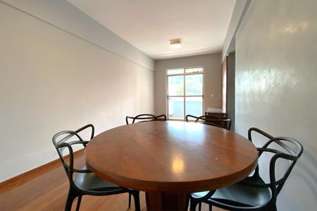 Apartamento para alugar com 80m², 2 quartos e 1 vagaSala